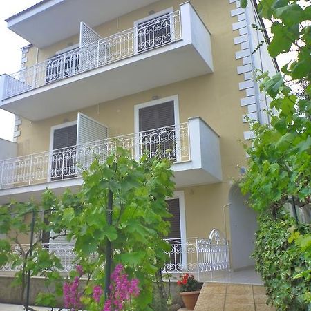 Flora Studios Corfu - Adults Only Benitses  Exterior photo