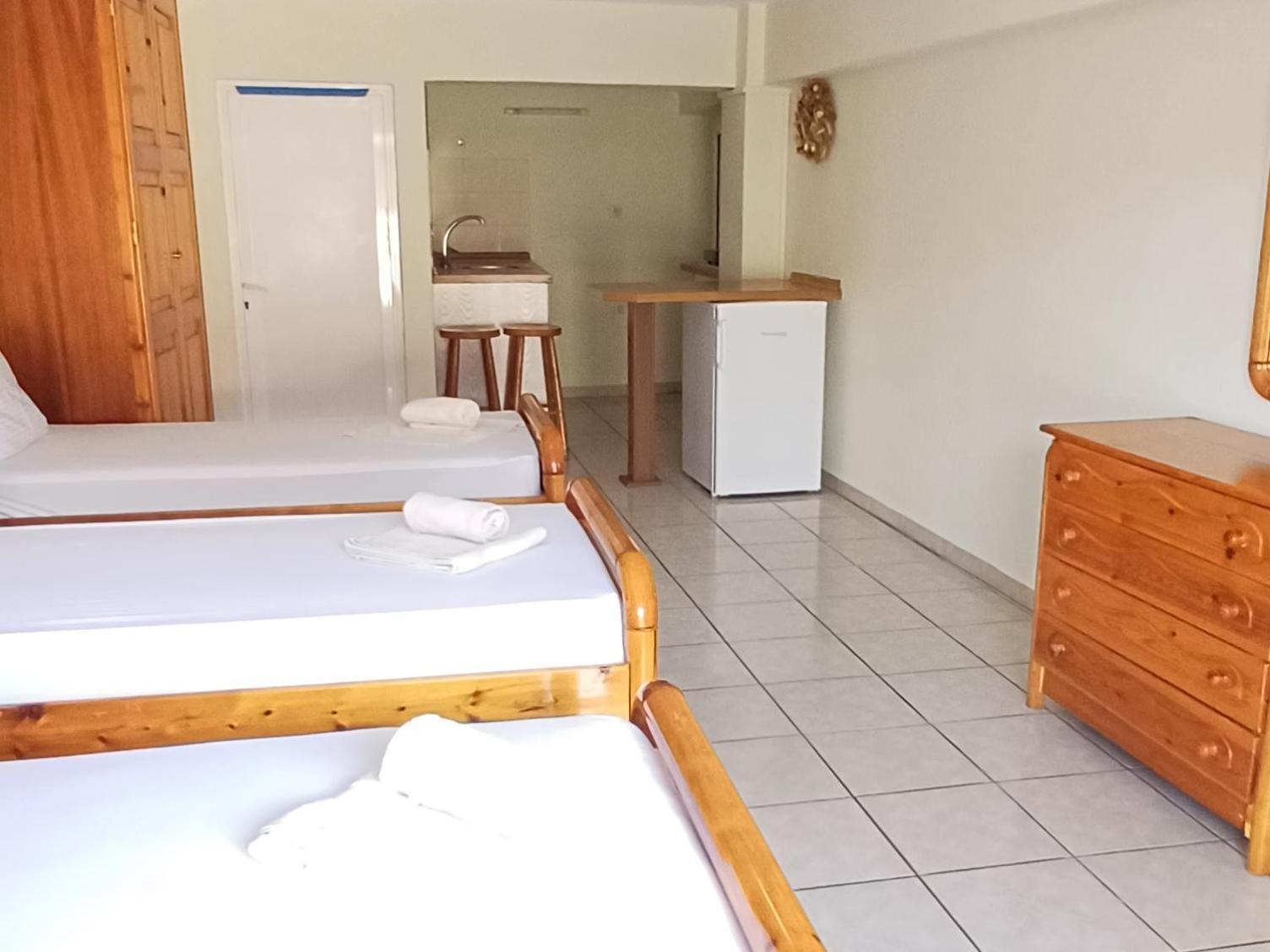 Flora Studios Corfu - Adults Only Benitses  Room photo